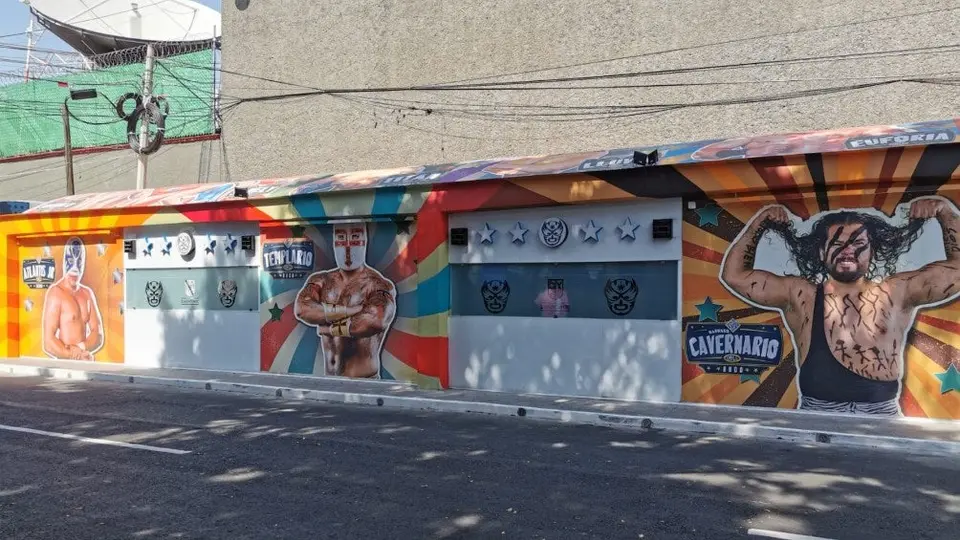 Se inaugura el Túnel Arena México en homenaje al 90 aniversario del Consejo Mundial de Lucha Libre