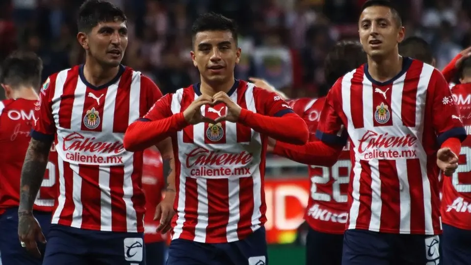 Chivas ganó ante Santos y suman su cuarta victoria al hilo