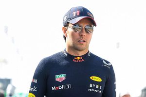 Checo Pérez sobre el regreso de Daniel Ricciardo a Red Bull: 'Estoy contento por tenerlo'