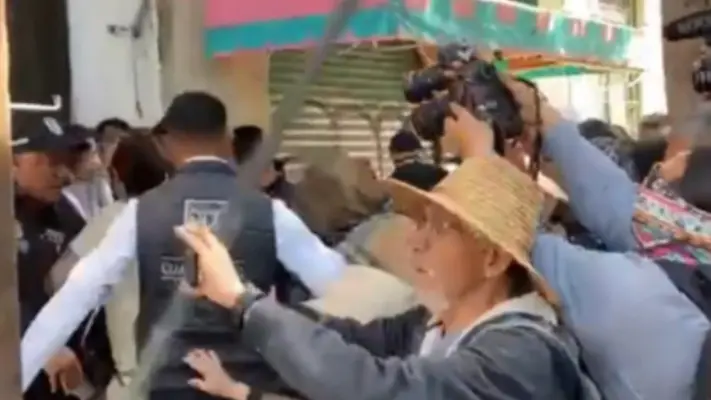 Sandra Cuevas impidió a adultos mayores usar el Kiosco Morisco para bailes