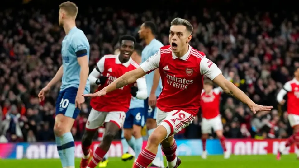 Premier League: Arsenal empató con el Brentford y peligra su liderazgo