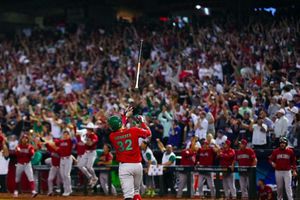 Clásico Mundial: Aficionados mexicanos cantan 'Cielito Lindo' en el estadio