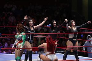CMLL: La Catalina debutó, brilló y triunfó en su primera pelea