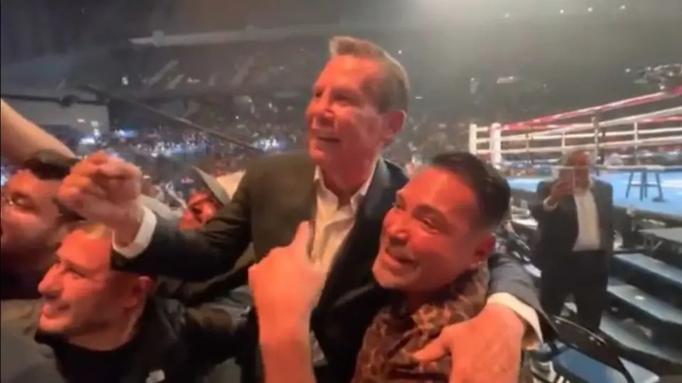 Julio César Chávez y Óscar de la Hoya se reencuentran en función de box en California