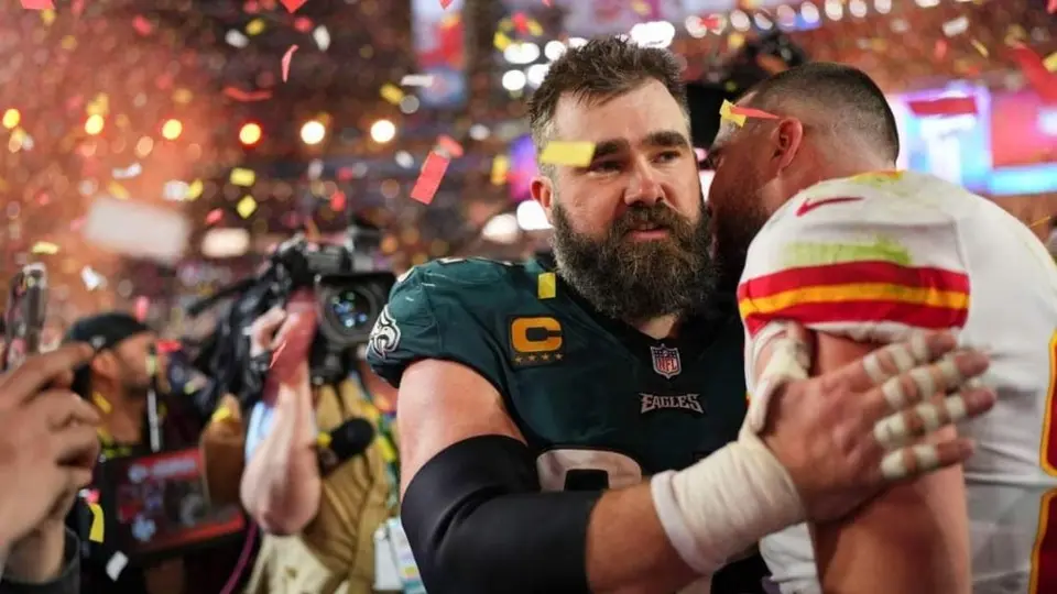 Super Bowl LVII: Travis y Jason Kelce rompieron en llanto por la felicidad de su mamá