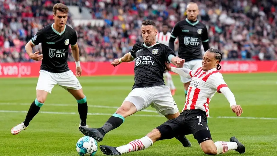 Érick Gutiérrez ingresa de cambio en victoria de un PSV que huele la Champions