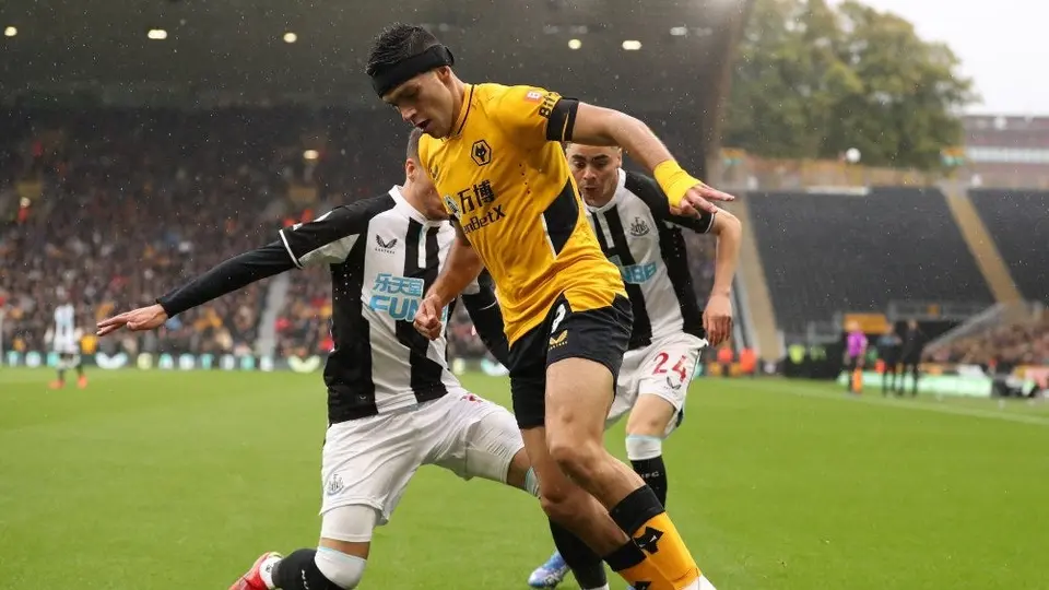 Raúl Jiménez ya tiene posible reemplazo en los Wolves