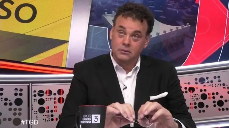 Especialista español defiende a Checo Pérez de David Faitelson: 'Es un analfabeto de la F1'