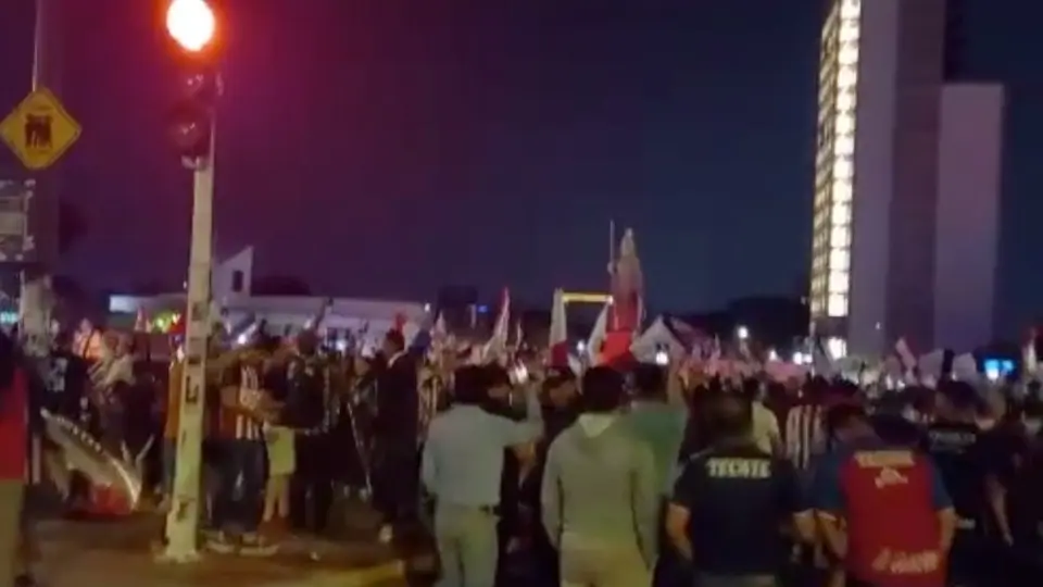 Chivas: Afición del Rebaño celebró en La Minerva el pase a la Gran Final del CL23