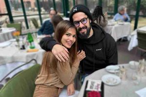 Dani Alves: Novia de Isco se burló del jugador brasileño tras cambio de declaración