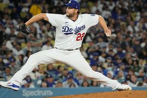 Clayton Kershaw llega a 200 triunfos en Grandes Ligas en blanqueada de Dodgers a Mets