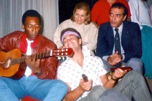 Pelé: Mijares publicó épica imagen con 'O Rei' tocando la guitarra