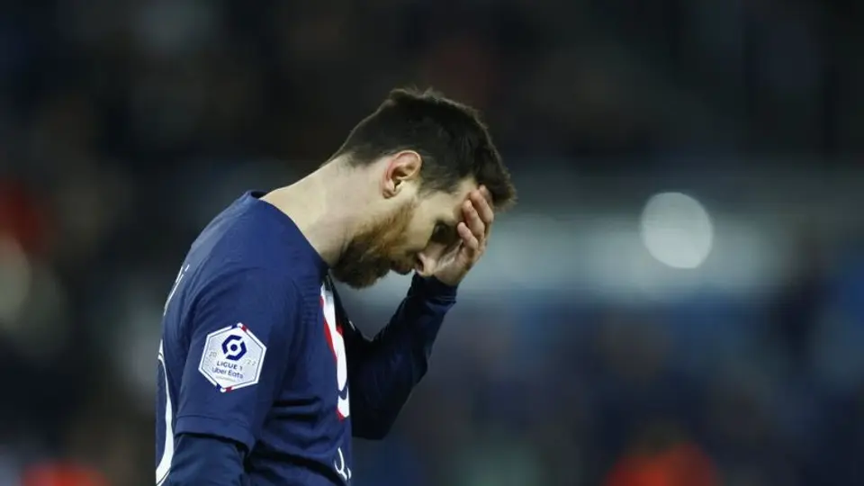 Lionel Messi suspendido por dos semanas sin goce de sueldo ni entrenamiento con el PSG
