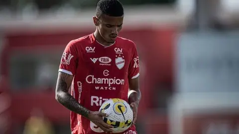 Futbolista brasileño es expulsado de por vida por amañar partidos