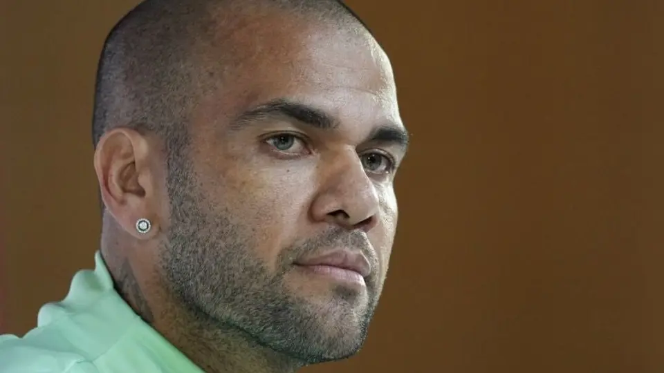 Dani Alves: Defensa legal presentó apelación contra la decisión de mandarlo a prisión preventiva