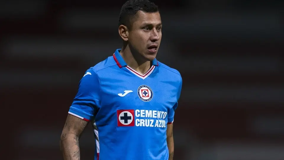 Julio César 'Cata' Domínguez tiene otras ofertas, pero "su vida es Cruz Azul"