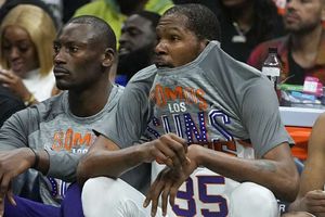 NBA: Kevin Durant sufre lesión en el tobillo previo a su juego ante el Thunder