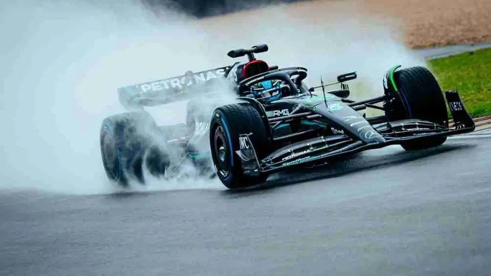 F1: Mercedes presentó su nuevo W14 para la temporada 2023