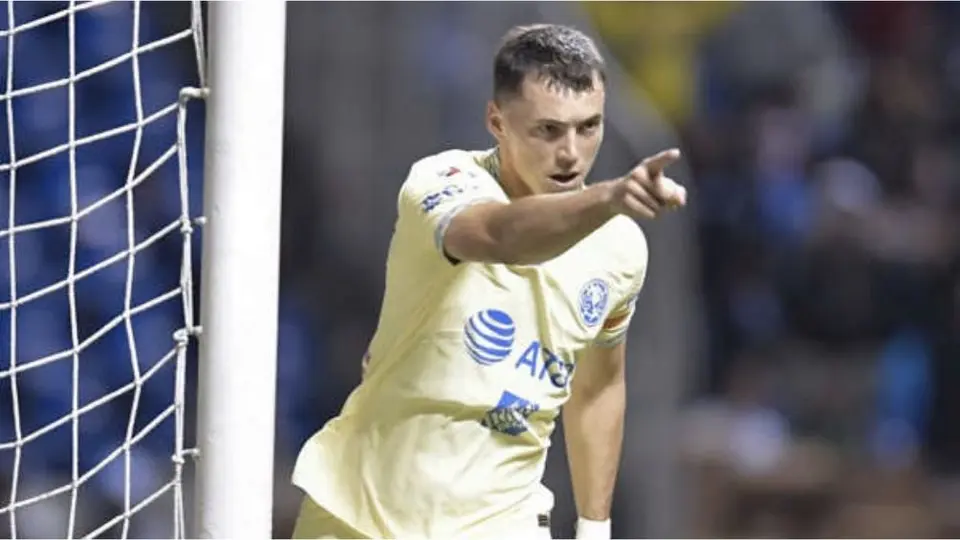 Viñas ya se recuperó de su lesión y entrenó al parejo de sus compañeros