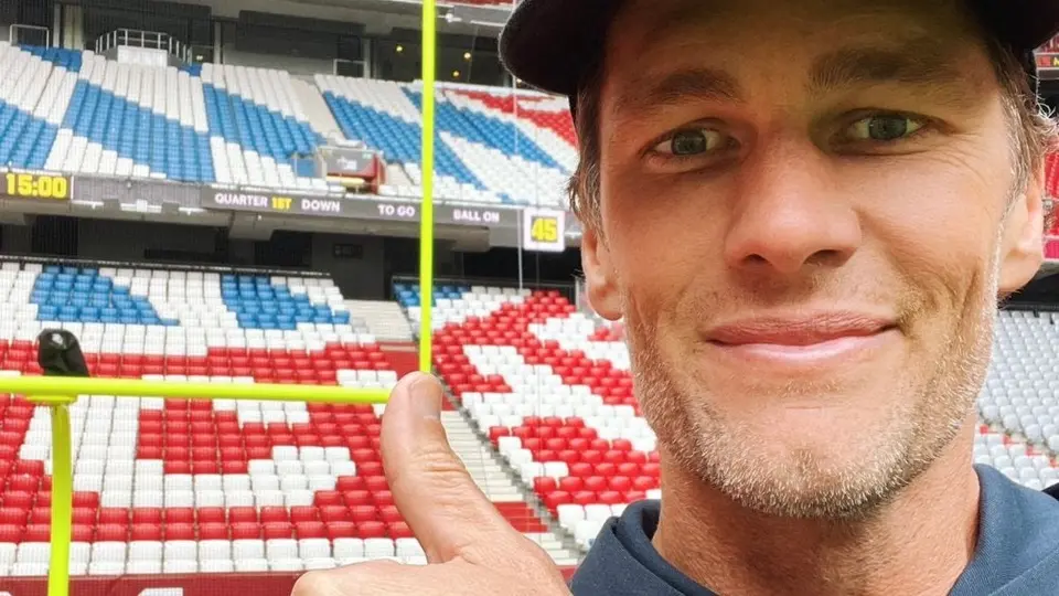 NFL: Tom Brady bromeó sobre su posible regreso y descartó volver a los emparrillados