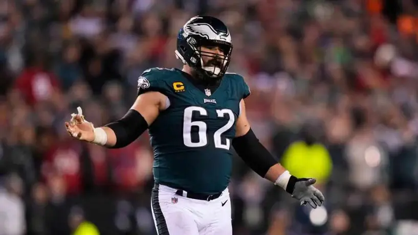 Jason Kelce considera su retiro de la NFL tras el Super Bowl LVII