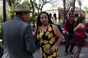 Adulto muere de un infarto en baile en el Kiosco Morisco de la Ciudad de México