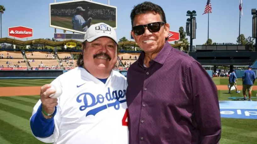 Ramón Ayala lanza la primera bola en duelo de Dodgers vs Mets