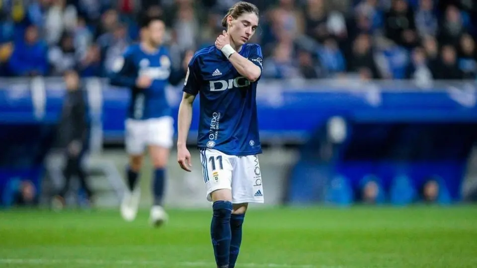 Marcelo Flores: Su futuro está en manos del Arsenal, asegura directivo de Real Oviedo