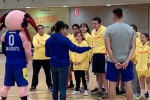 Un gran éxito la clínica de básquetbol impartida a atletas de Special Olympics