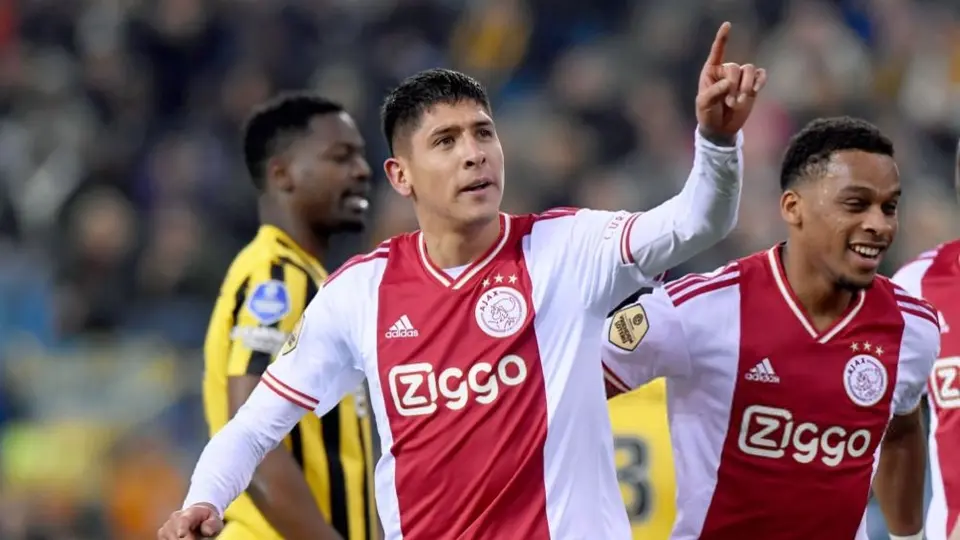 DT del Ajax aplaude a Edson Álvarez: ‘Estoy muy feliz por su gol, se lo merece’