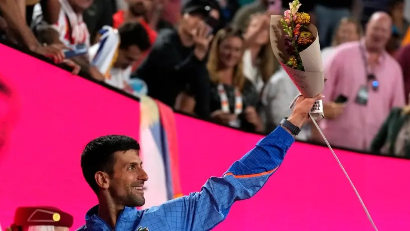 Djokovic elogió a Roger Federer tras victoria en Australia Open: 'El tenis lo extraña'