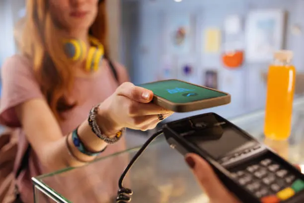 Las tarjetas de crédito y débito, transferencias bancarias y códigos QR forman parte de los métodos de pago contemplados en la reforma./ Pixabay