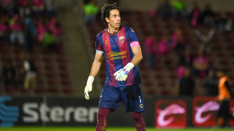 Óscar Jiménez con el jersey de Juego de Atlante | IMAGO7