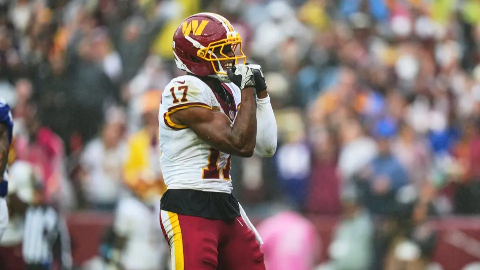 Terry McLaurin celebra una recepción durante un partido de Commanders | AP