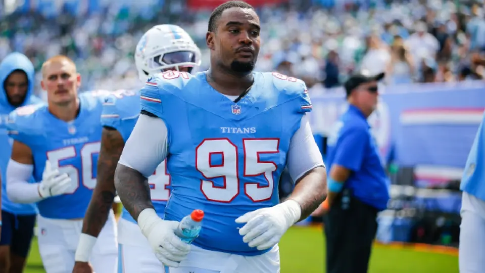 Tennessee Titans sorprenden con decisión drástica que cambia su plantilla