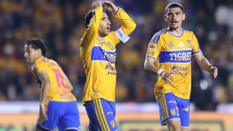 Lamento de Fernando Gorriarán en su disparo dentro del Tigres vs León | Imago7