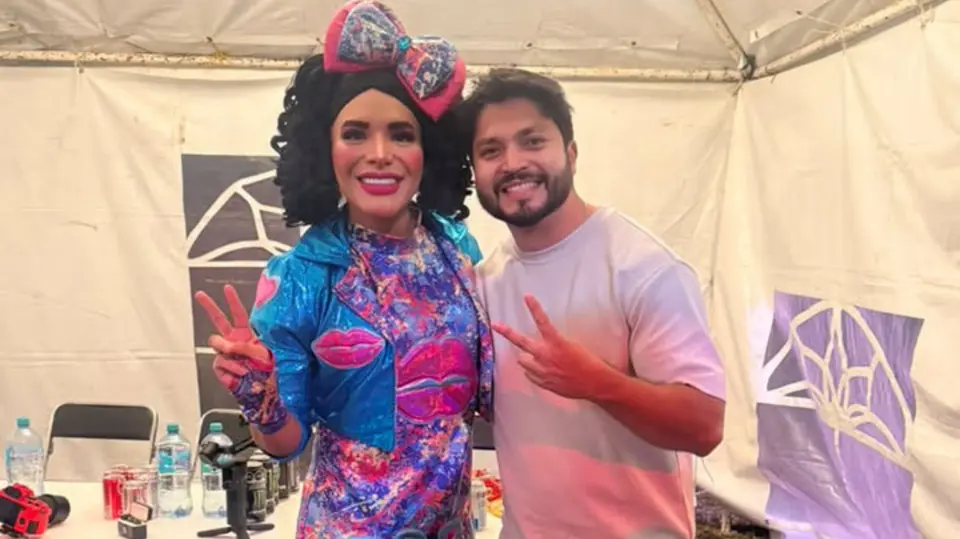 La participación de un regidor de Guanajuato en el show de Gaby Mendoza generó polémica luego de que se difundieran videos del evento. / RS