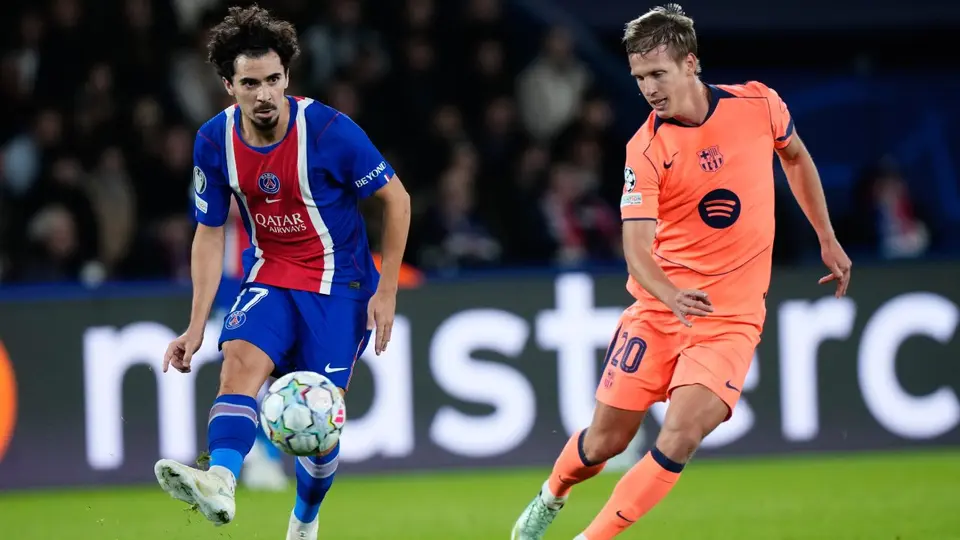 Dani Olmo en el partido de Barcelona contra PSG | AP