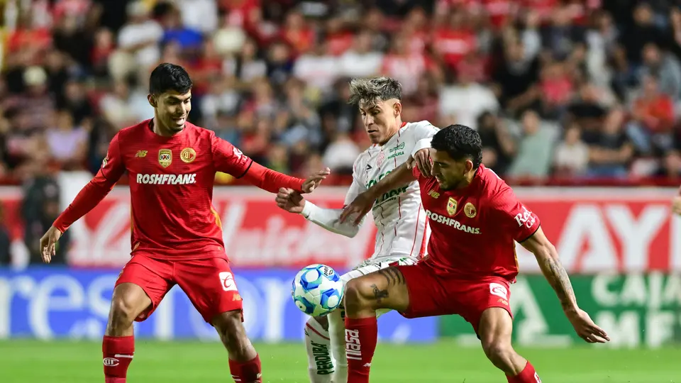Chicote Calderón en el Necaxa vs Toluca | MEXSPORT