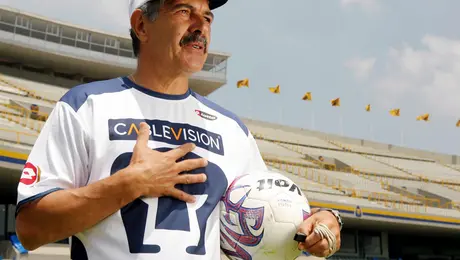 Pumas lanza emotivo mensaje por el cumpleaños 72 de Ricardo 'Tuca' Ferretti
