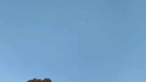 En redes sociales circula un video que presuntamente muestra apoyo aéreo durante el operativo contra “El Mencho”./ X:@blogdelnarcomex