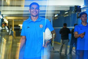 ¡Sorpresa en el 11 celeste! Cruz Azul presenta a sus iniciales ante Chivas