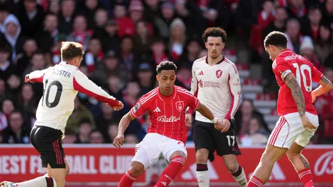 Derrota del Nottingham Forest ante el Liverpool en Premier League I AP