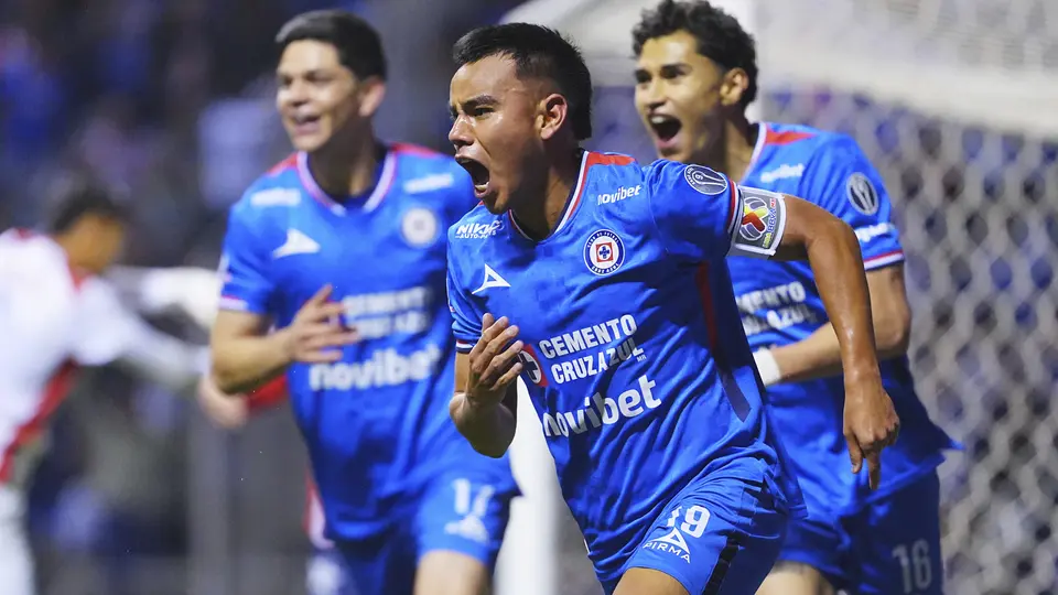 Charly Rodríguez y el gol de la victoria ante Chivas | IMAGO7