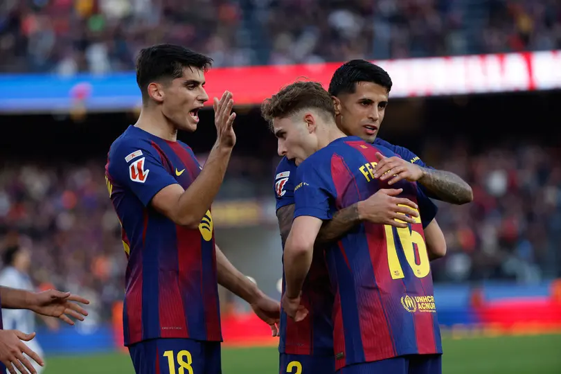 Jugadores de Barcelona felicitan a Fermín López por su gol ante Levante | AP