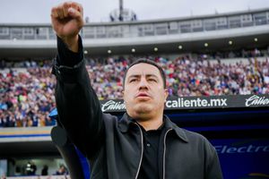 Hijo de Efraín Juárez manda mensaje a su papá por su cumpleaños