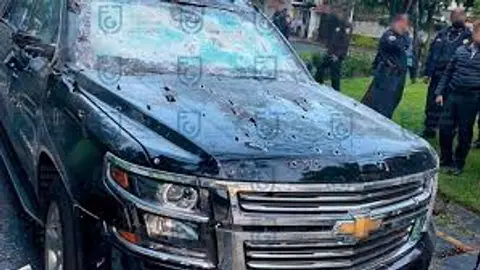 La camioneta en la que viajaba Harfuch recibió más de 400 impactos de bala durante la agresión./