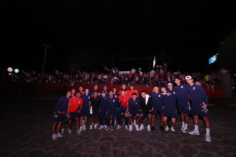 Chivas con la afición en Puebla previo al duelo ante Cruz Azul l X:Chivas