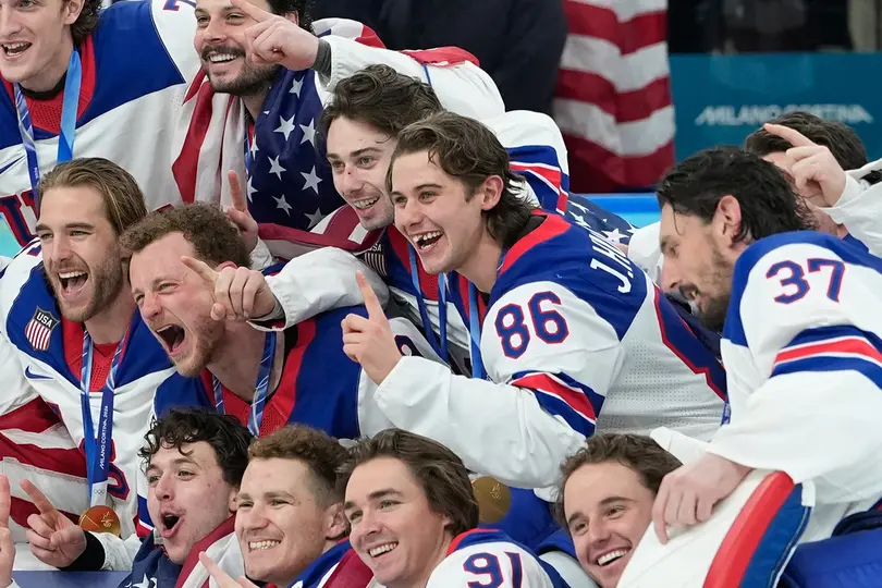 Equipo de hockey sobre hielo de Estados Unidos I AP