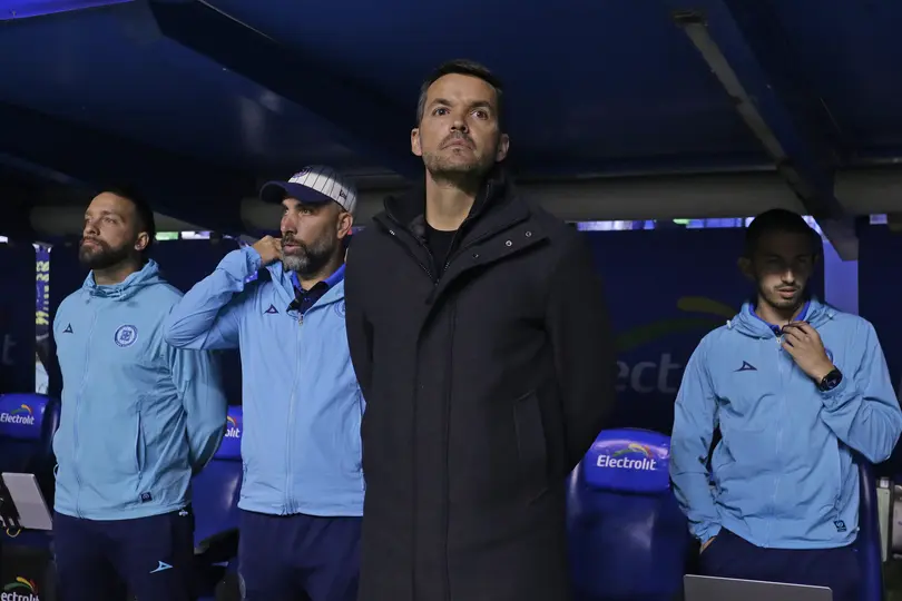 Nicolás Larcamón y su cuerpo técnico | IMAGO7